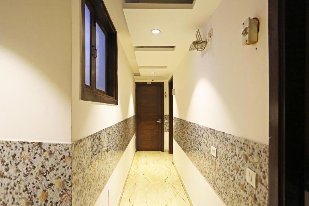 Hotel Urban Luxury New Delhi Bagian luar foto