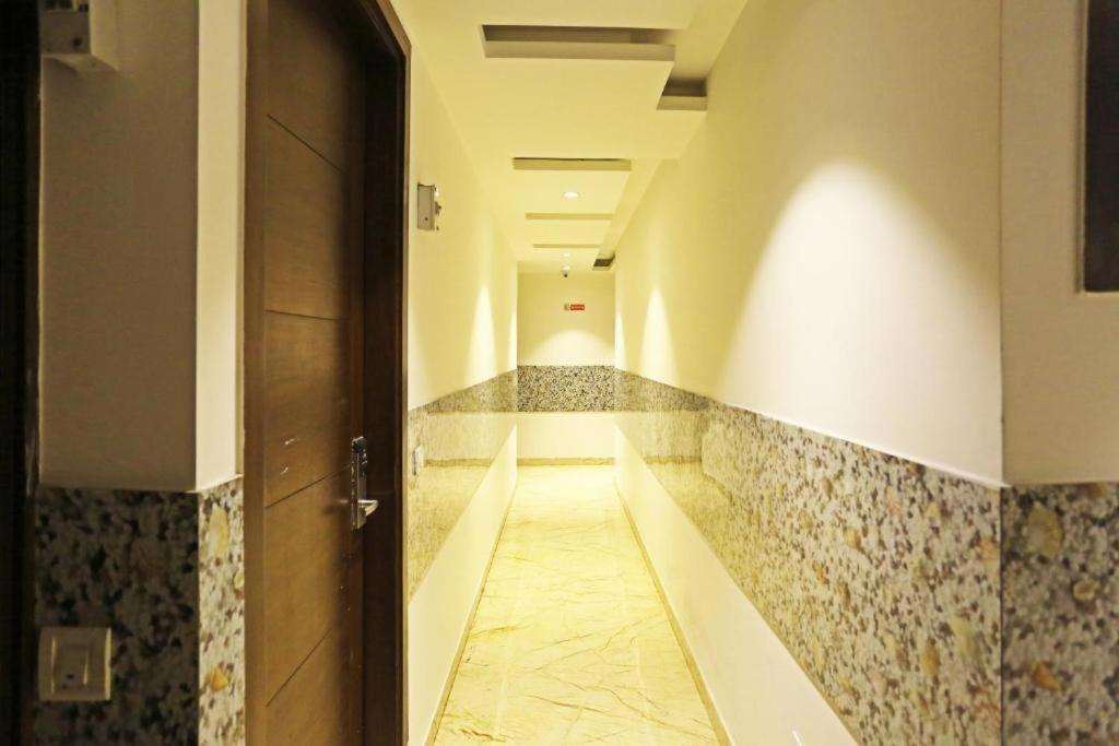 Hotel Urban Luxury New Delhi Bagian luar foto