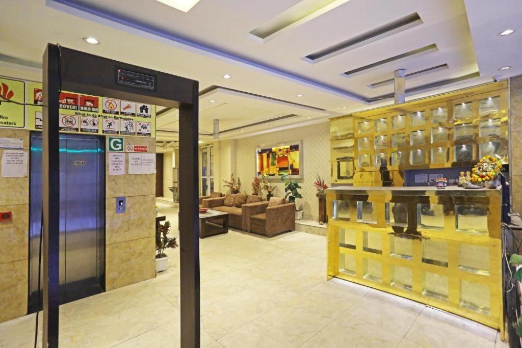Hotel Urban Luxury New Delhi Bagian luar foto